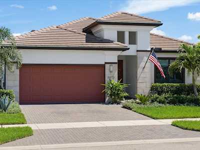5073 Surfside CIRCLE Lakewood Ranch, FL 34211