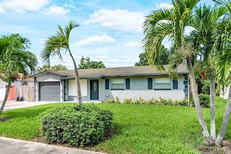 4399 Wilkinson Drive Lake Worth, FL 33461