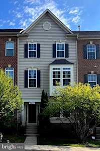 9661 Atterbury Ln Frederick, MD 21704