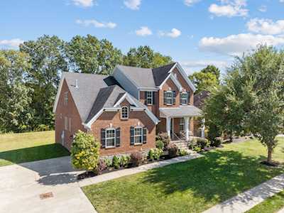 2211 Carouth Ct Nolensville, TN 37135