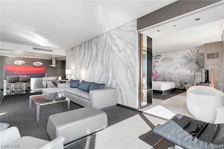 4381 West Flamingo Rd #17322 Las Vegas, NV 89103