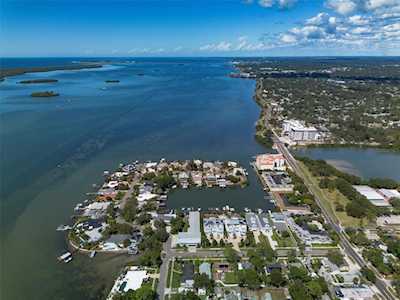 300 Venetian Dr #6 Clearwater, FL 33755
