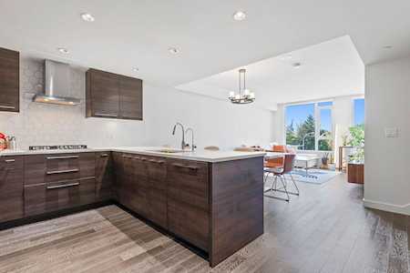 7468 Lansdowne Road #308 Richmond, BC V7C 0B7