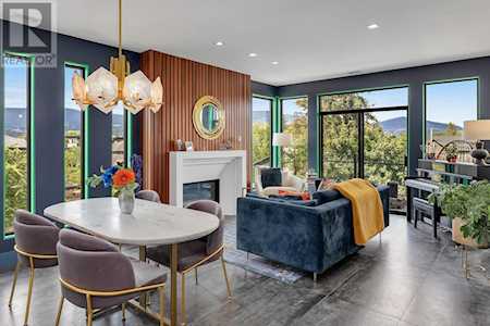 446 West Avenue #302 Kelowna, BC V1Y4Z2