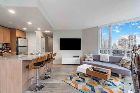 1212 Howe Street #1207 Vancouver, BC V6Z 2M9