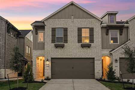 6546 Scarlet Pond Ln Fulshear, TX 77441