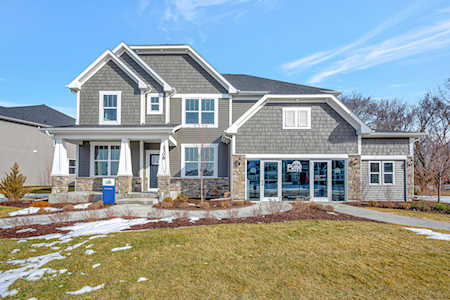 2627 Weatherbee Ct Naperville, IL 60563