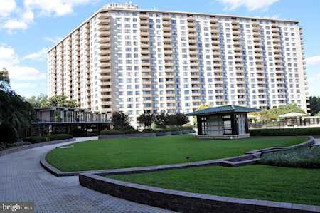 5225 Pooks Hill Rd #1707N Bethesda, MD 20814
