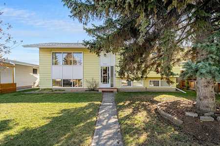 503 Winterbourne Crescent SE Calgary, AB T2J 1M1