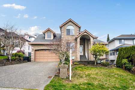 2655 Sandstone Crescent Coquitlam, BC V3E 2T8
