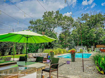 740 Hill St Lanoka Harbor, NJ 08734
