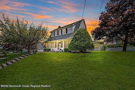 27 Shrewsbury Dr Monmouth Beach, NJ 07750