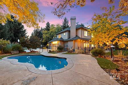 5170 N Lakemont Garden City, ID 83714
