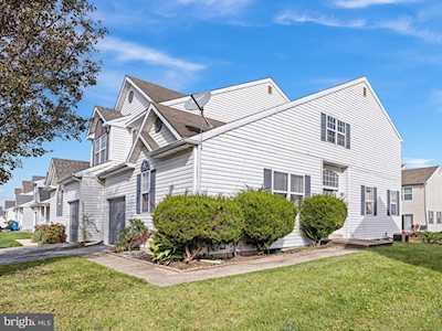 317 Paddington Dr Bear, DE 19701