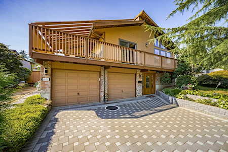 9451 149 Street Surrey, BC V3R 8H9