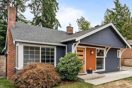 17518 Fremont Ave N Shoreline, WA 98133