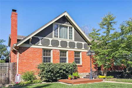 6132 Harrison St Kansas City, MO 64110