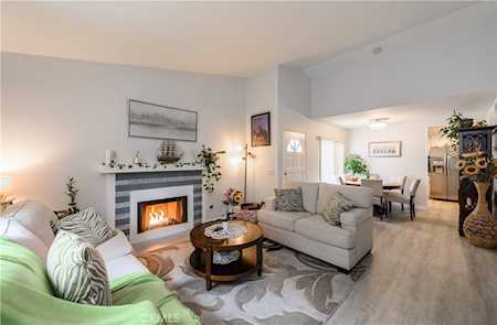 630 N Springbrook #6 Irvine, CA 92614