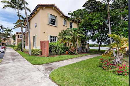 9227 SW 227th St #6 Cutler Bay, FL 33190