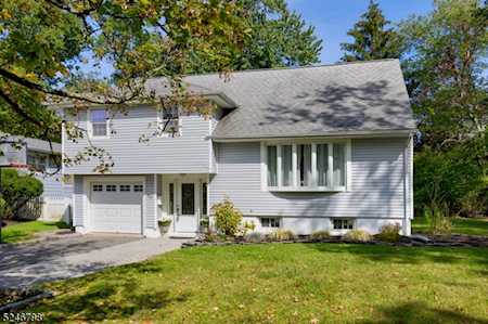 35 Wardell Rd Livingston Twp., NJ 07039