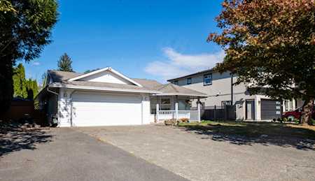 16119 95A Avenue Surrey, BC V4N 2P2