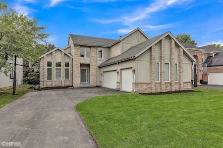 2522 Steven Ln Northbrook, IL 60062