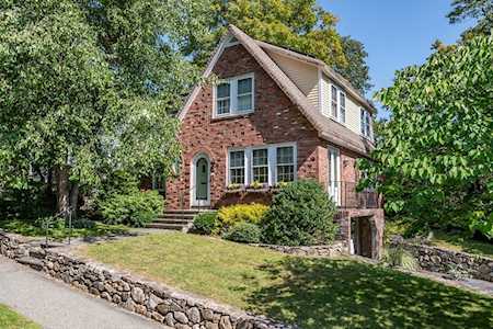 120 Crest Rd Wellesley, MA 02482