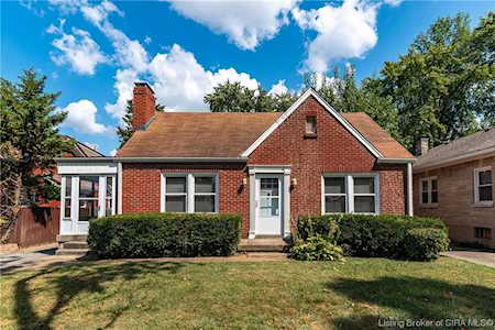 2807 Lincoln Dr Clarksville, IN 47129