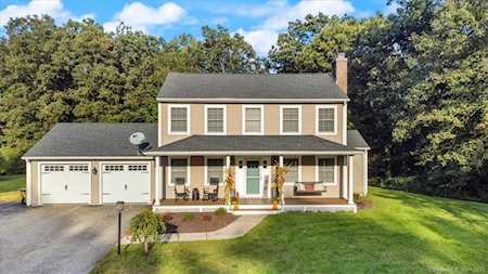 8 Stony Ridge Rd Windham, CT 06256