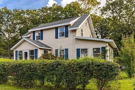 11 Noonan St Mansfield, MA 02048