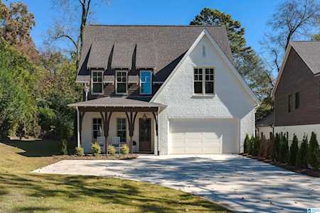 905 Chestnut Street Vestavia Hills, AL 35216
