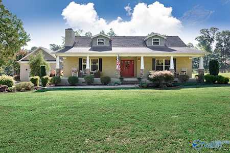 203 NE Baltimore Hill Road Huntsville, AL 35810