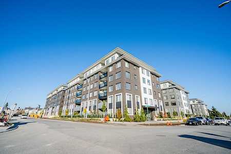 15815 85 Avenue #605 Surrey, BC V4N 6X5