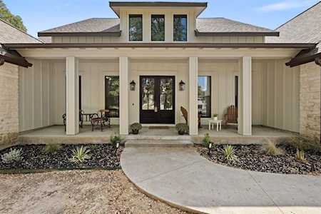 121 Coyote XING Elgin, TX 78621