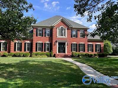 5016 SE Littlebury Road Huntsville, AL 35802