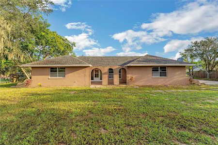 8825 Oakwood Dr Lake Wales, FL 33898