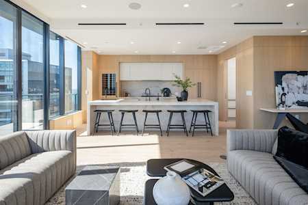 1335 Howe Street #3803 Vancouver, BC V6Z 0H1