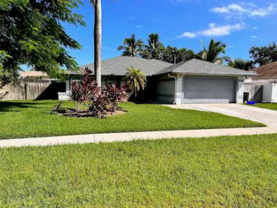 13901 Sheffield Court Wellington, FL 33414