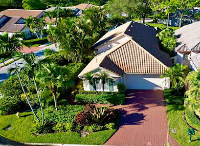 944 Augusta Pointe Drive Palm Beach Gardens, FL 33418