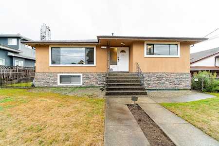 6150 Napier Street Burnaby, BC V5B 2C1