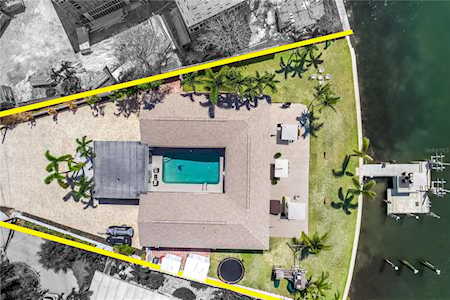47 Dolphin Dr Treasure Island, FL 33706