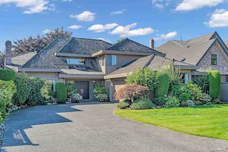 8391 Sunnywood Drive Richmond, BC V6Y 3G4