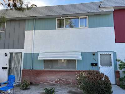 569 Greenbriar Townhouse Way Las Vegas, NV 89121