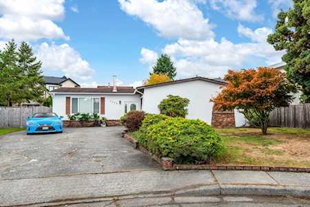 7120 Winchelsea Crescent Richmond, BC V7C 4E4