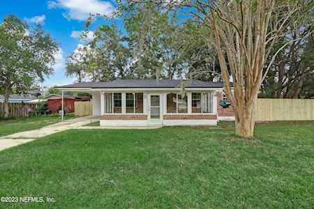 4234 Key Largo DR Jacksonville, FL 32218