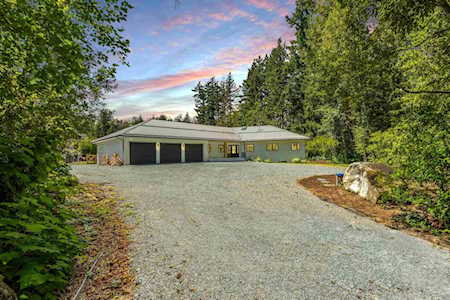 193 208 Street Langley, BC V2Z 1T7