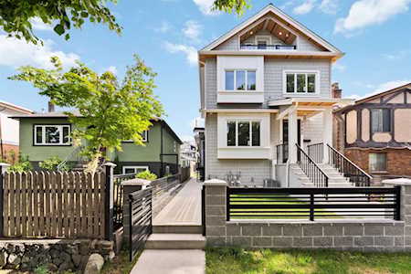 3364 E 28th Avenue Vancouver, BC V5R 1T3