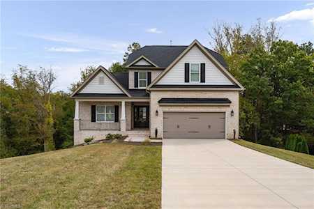 2706 Bartlett Lane Clemmons, NC 27012