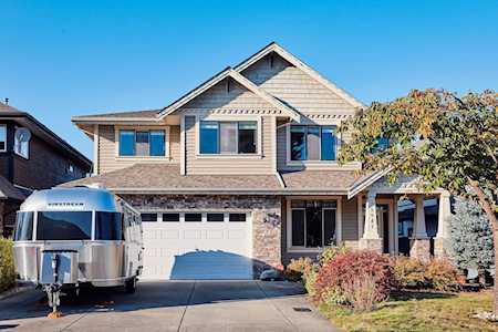 23941 106 Avenue Maple Ridge, BC V2W 1X1