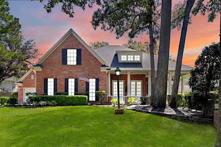 6515 Cobblestone Hill St Kingwood, TX 77345